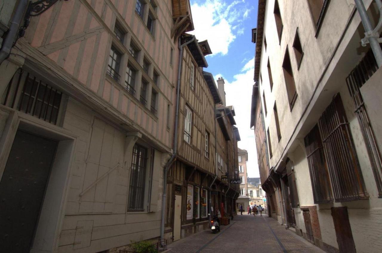 Ferienwohnung Le Sacre Troyes Exterior foto